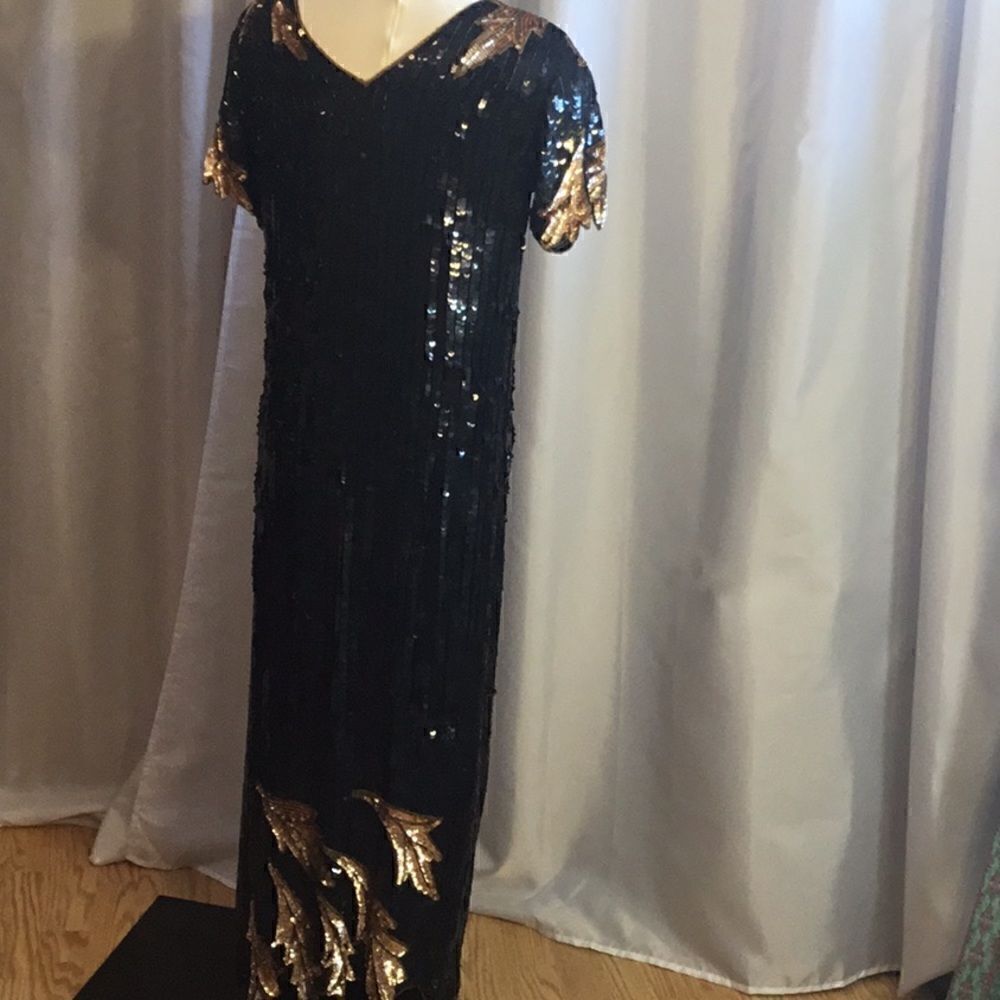 VINTAGE beaded & sequined gown in black & gold colors size medium - Picture 10 of 16